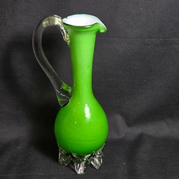 Vintage Green Art Glass Pitcher Ewer 8" Hand Blown Clear Handle Feet Mid Century - Picture 3 of 14